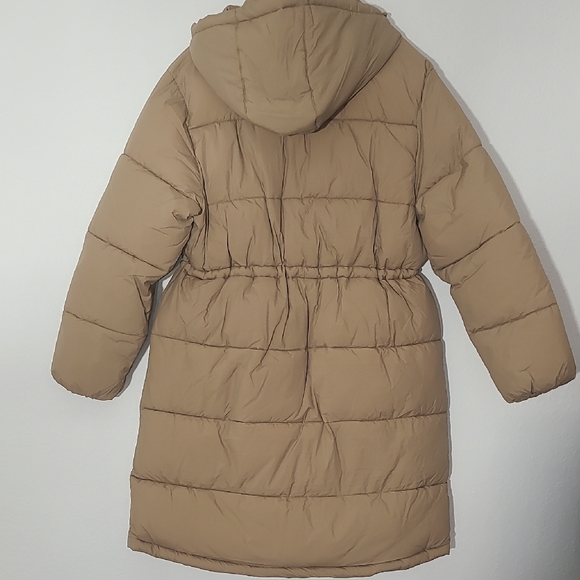 Old Navy Tan Puffer Jacket - Picture 5 of 9